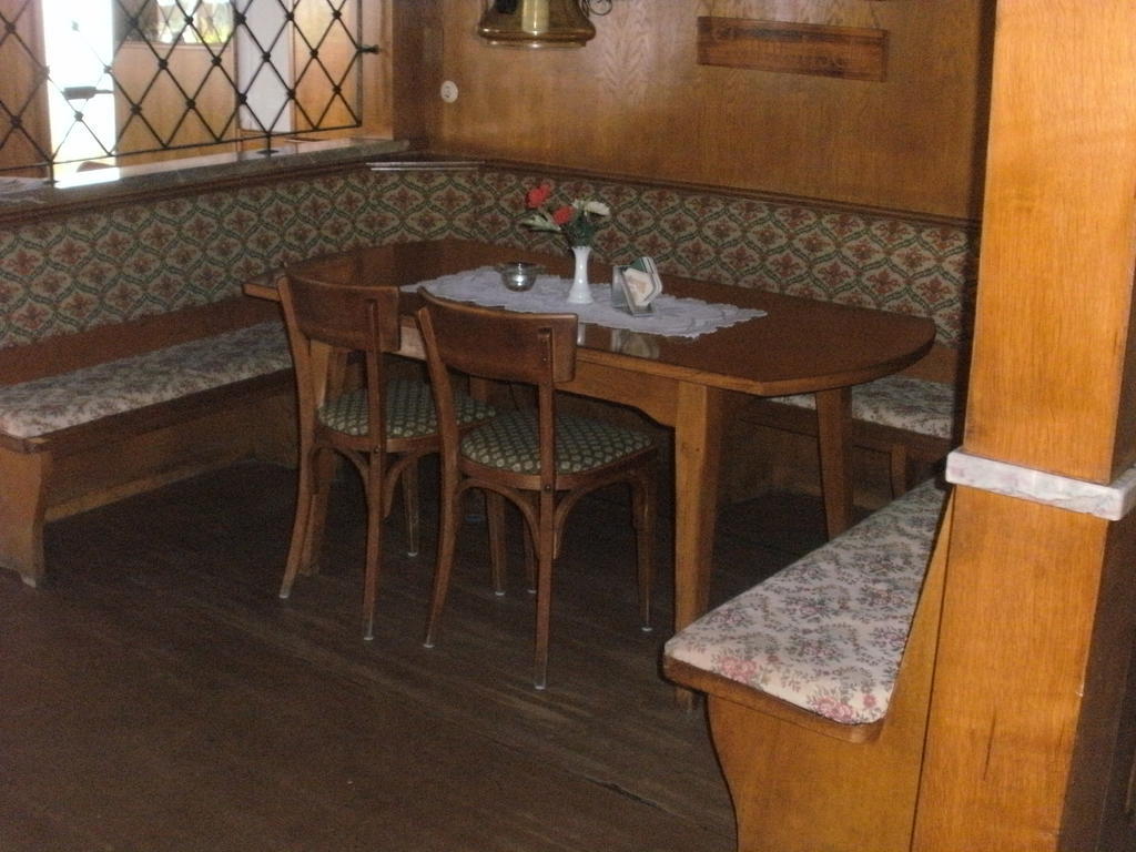 Landhotel Zum Schiff Laurenburg エクステリア 写真